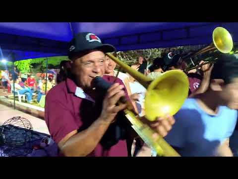 La Banda 14 de Septiembre de La Unión, Sucre, hace bailar a todo el mundo. 