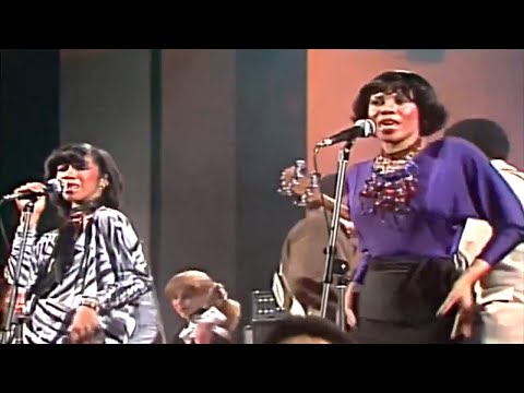 CHIC. [ LE FREAK ] (1979) HD.