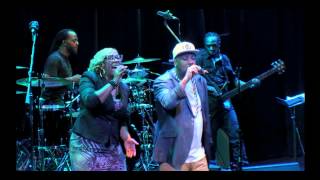 Everybody's Hustling - Kindred The Family Soul - Live at The Howard Theatre