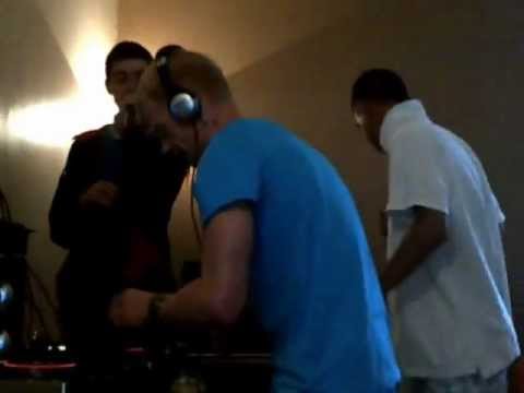 DJ Kevy Boy b2b DJMC JPS ft MC Renegade b2b MC Massive - Badboy Makina Sesh