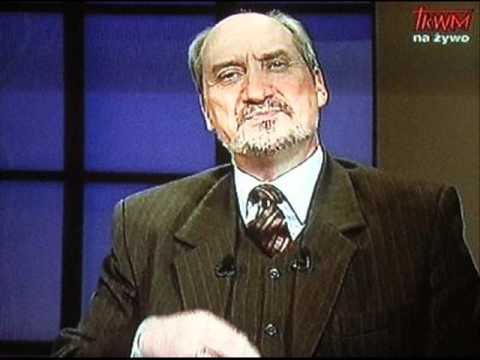 Macierewicz usłyszał