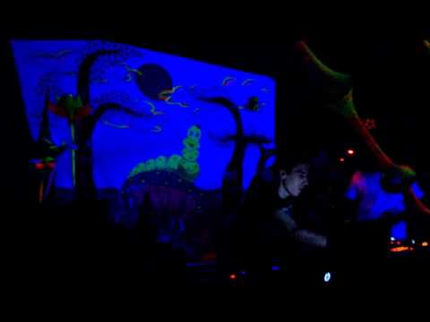 PsyKoTrip and Toxic Smile Live at Ritinha & Active 25 B Day 2014