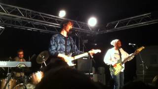 Darwin Deez &#39;Free (The Editorial Me) - Live @ La Boule Noire (29-11-2012)