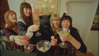 Los Bitchos – “Pista (Fresh Start)”