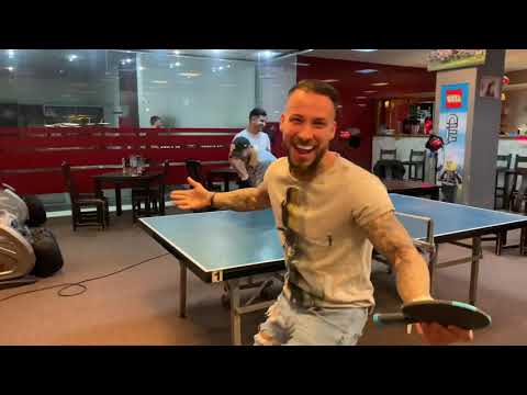 Nikolas Sax și un Hater m-au provocat la Ping Pong la filmări