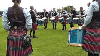 preview picture of video 'Enniskillen 2014 - Field Marshal Montgomery Pipe Band Drum Corps - Medley start'