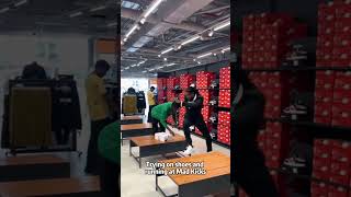 Download lagu Mencoba sepatu dan berlari di Mad Kicks #sneakerhead #sneakeraddict #madkicksdxb #usa mp3 Download lagu Mencoba sepatu dan berlari di Mad Kicks #sneakerhead #sneakeraddict #madkicksdxb #usa mp3