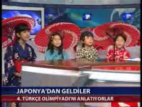 Japanese kids singing a Turkish Song