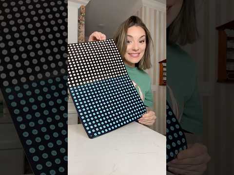 Lots of dots make up an art masterpiece!🎨👀 #art #pixelart