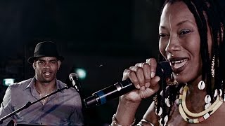 Fatoumata Diawara & Roberto Fonseca - Sowa