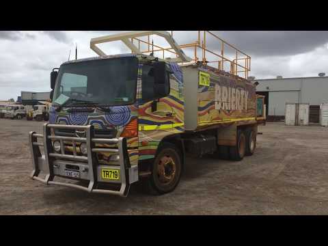 LOT 2   2014 Hino FM8J FM1J 6x4 Service Truck - TR719