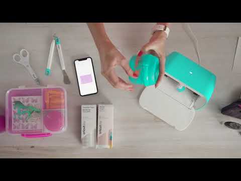 BIG W | Entertaining the Kids | Cricut smart vinyl tips for back to school