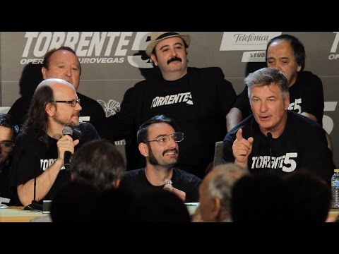 Torrente 5, Alec Baldwin at a press conference