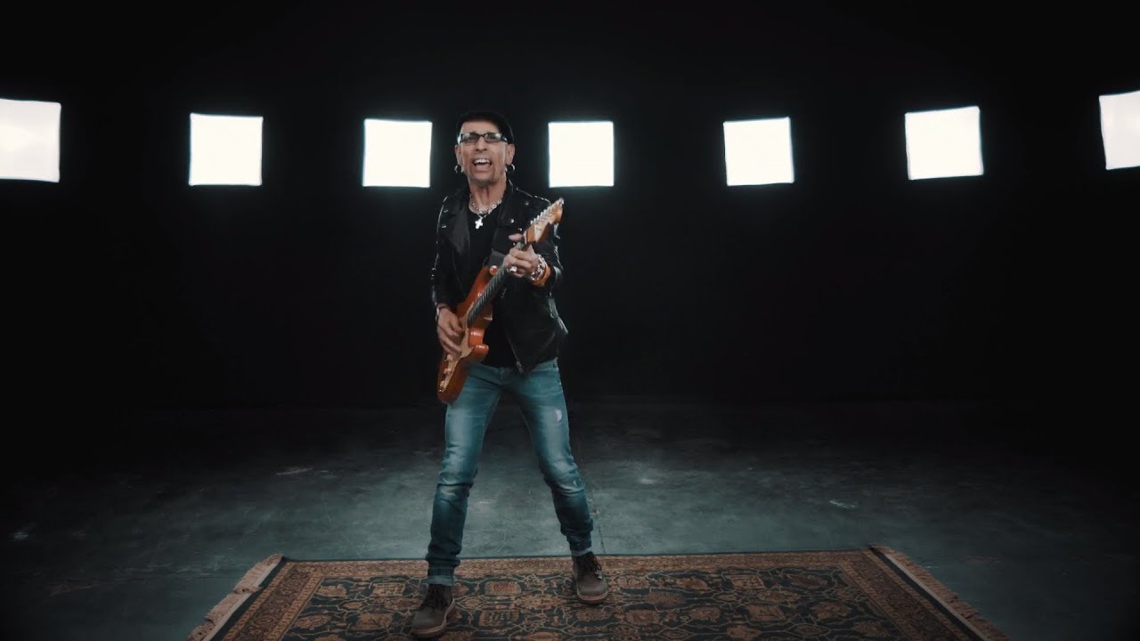 Entre dos mares (Videoclip Oficial)