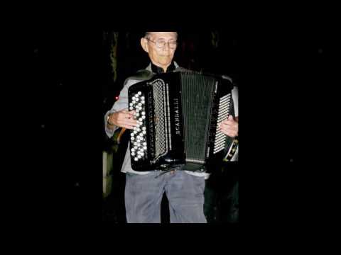 Julinho do Acordeon - BAIÃO MACUMBA - Julinho - Evaldo Gouveia - Sinter 00-00.322-A - 1954