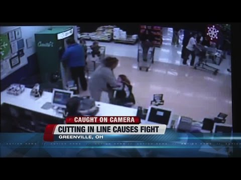 WATCH: Fight started over cutting in line at Walmart