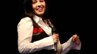 Aaja nachle By Sunidhi Chauhan