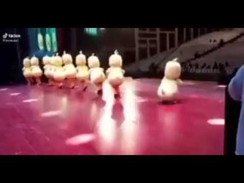 children duck dance