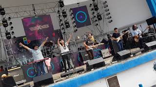 Alejandro y María Laura - Agüita del Equilibrio (En Vivo @ Vivo X El Rock 10 - 26/05/2018)
