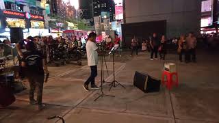 Download lagu Biru Mata Hitamku- Gempak habis..penonton ni menyanyi..ada bakat..!! -cover-(Wings) mp3