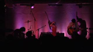 05 - Kaki King - Saving Days In A Frozen Head (Live)