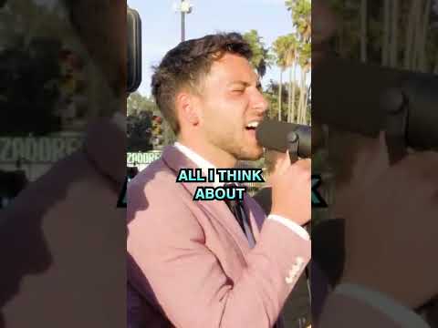 PRETENDING TO SING BAD AND SURPRISING EVERYONE😭 "give me a kiss is OUT NOW everywhere🌎