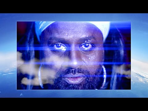 Gitarr, sång och "skådespel" i video för "I was made for loving you" - Pirata GBG featuring Snowy Shaw and Dogge Doggelito (official video)