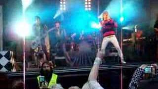 Negative at Tammerfest, Swans