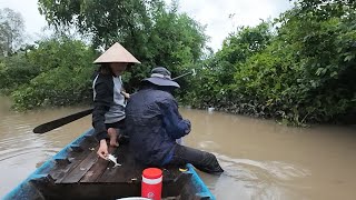 The Day of Failing to Catch a Fishing Net in a Huge Rainstorm and the Old Stories Mother Told