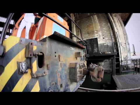 Big Brown Clip Voisin