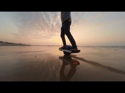 Shredding my Onewheel XR on the beach