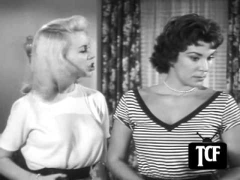 Highway Patrol 77 in Lady Bandits