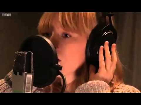 Bombay Bicycle Club - Lights Out, Words Gone (Radio 1 Live Lounge)