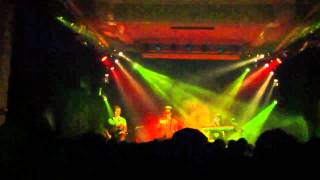 Twin Shadow - Tyrant Destroyed (live at Paradiso, Amsterdam, 2011)