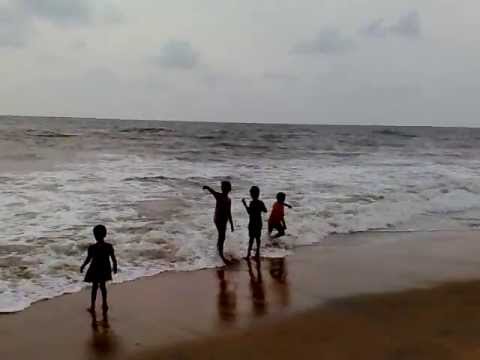 cheraai beach cochin kerala srinidhi and darshini coimbatore03052011098