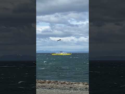 Cruce en barcaza por el Estrecho de Magallanes | De Faro Bahía Porvenir a Punta Arenas