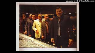 Intocable - Momentos (2005)