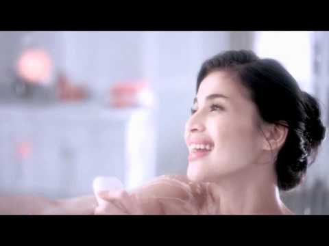 NEW Palmolive Naturals Glow & Moisture Commercial with Anne