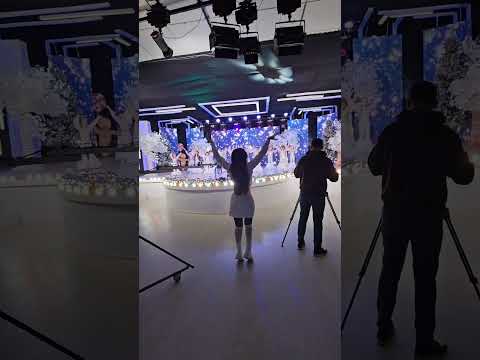 Julia Sandu (Picături Muzicale) - Bun venit Anul Nou.