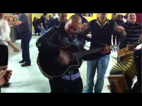 Tarantella calabrese cantata con Ciccio Nucera a Presinaci di Rombiolo in provincia di Vibo Valentia