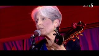 Le live : Joan Baez chante &quot;Last Leaf&quot; - C à Vous - 20/02/2018