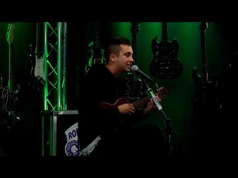 twenty one pilots- "Lane Boy" in the 97X Green Room