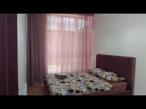 ქირავდება დღიურად 2 ოთახიანი ბინა საბურთალოზე - ვიდეო პოსტერი