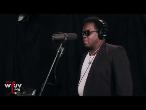 Lee Fields & The Expressions - "Eye to Eye" (Live at WFUV)