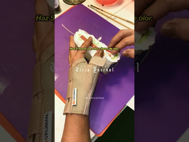 Vídeo relacionado con Angelitos de México Alpha Omega vela artesanal hecha a mano de oveja Cirio Pascual Lent Semana Santa de Pascua