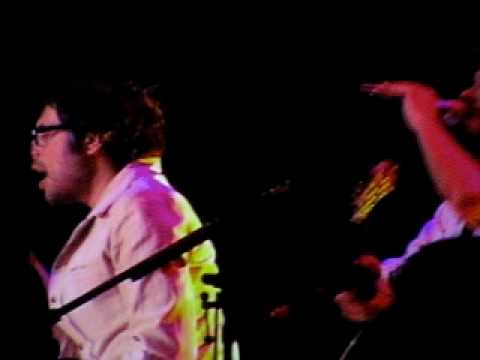Flight of the Conchords - "Sugalumps" (slow version) (Boston, 4-17-09)