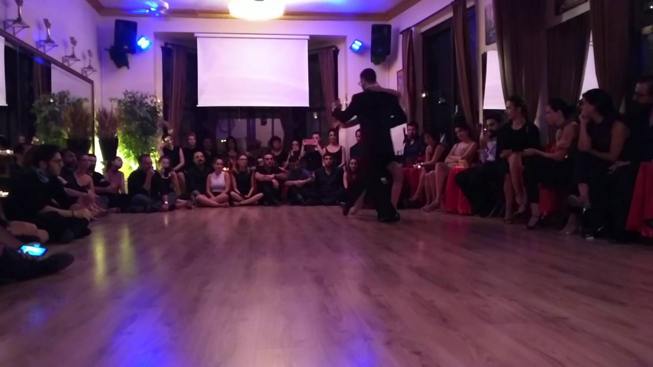 Video thumbnail for Erdi ARSLAN & Sinem Gülay ARSLAN, Milonga Para Bailar, 20-10-2016, 1/2