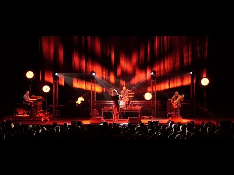 The Doors Alive - Riders On The Storm