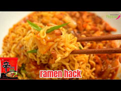 This Kimchi Bacon Ramen Hack Is Dangerously Addictive 🍜🥓🌶  | 칼칼하고 맛있는 김치 베이컨 라면