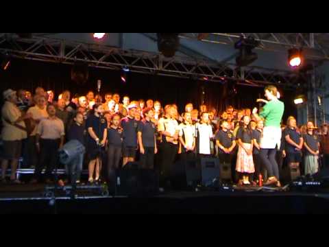Port Fairy Folk Festival Choir 'Giant Squids' by Baterz